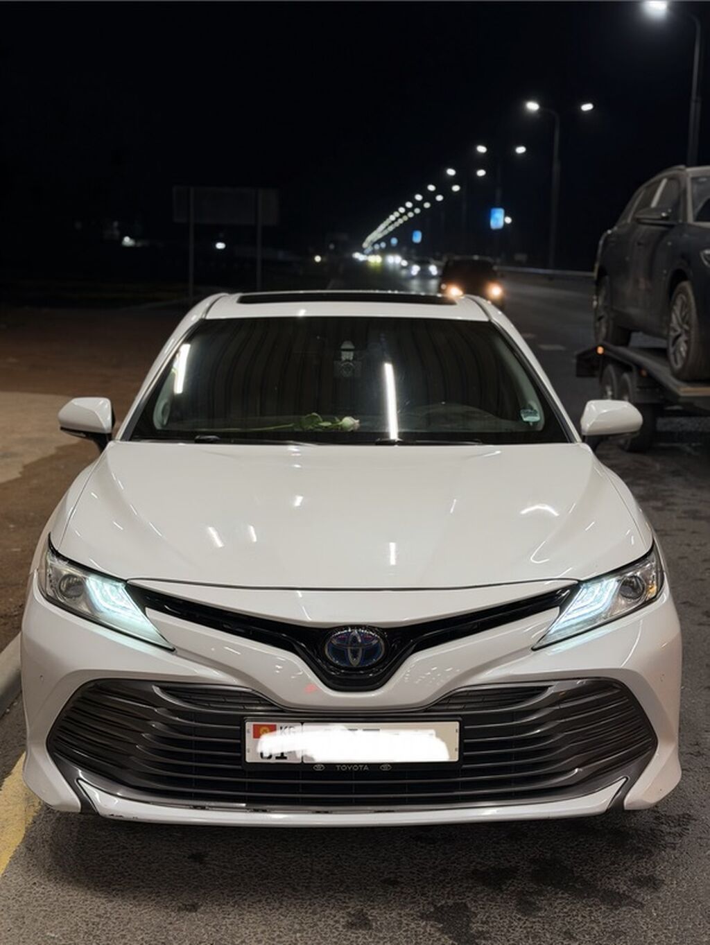 Toyota Camry: 2019 г., 2.5 л, Вариатор, Гибрид, Седан: фото 6