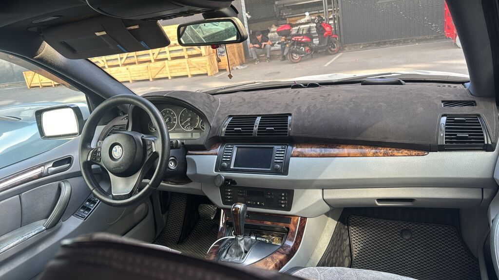 BMW X5: 2003 г., 3 л, Автомат, Газ, Кроссовер: фото 4