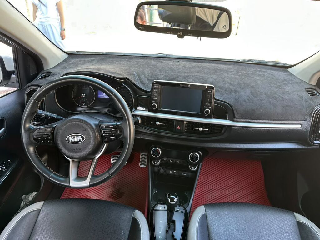 Kia Morning: 2017 г., 1 л, Автомат, Бензин, Хэтчбэк: фото 3