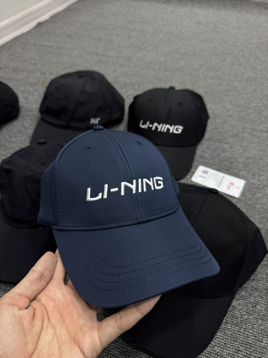 Головные уборы, Lining, Новый, цвет - Черный, Самовывоз: фото 4