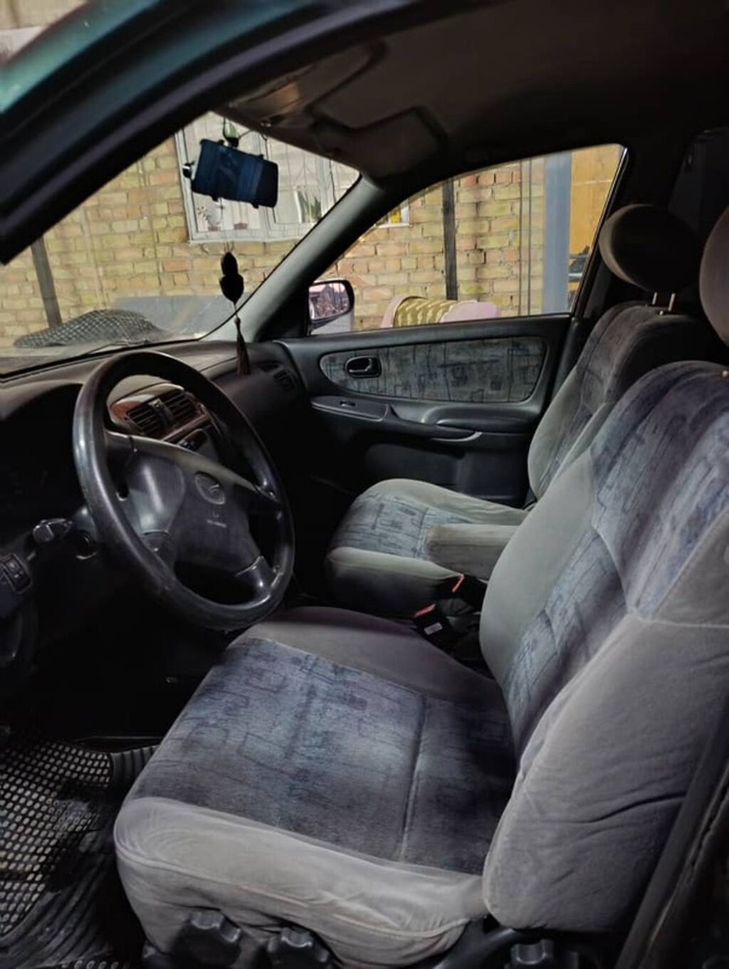Mazda 626: 2001 г., 2 л, Универсал: фото 5