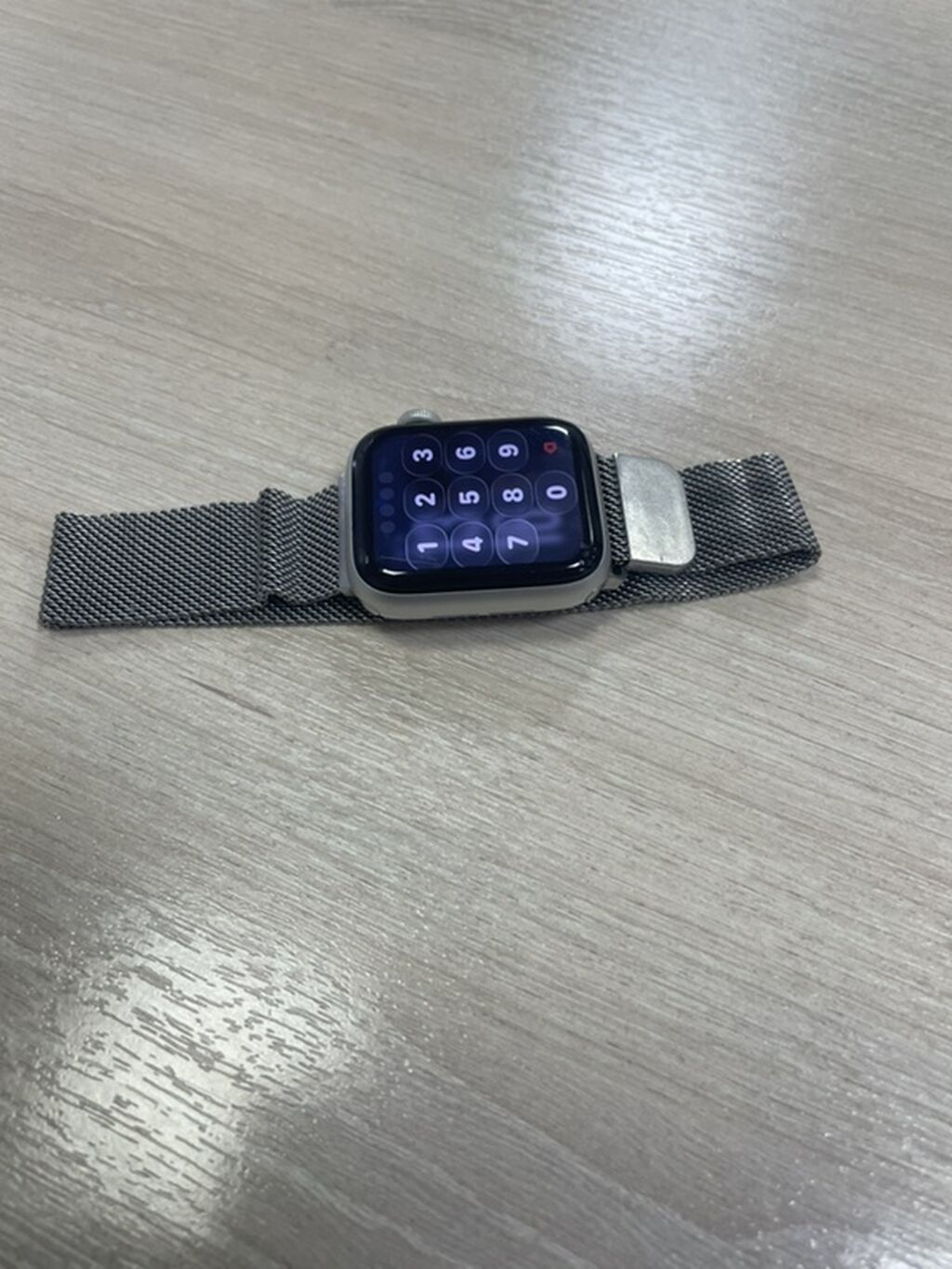 Продаю Apple Watch SE 2 поколения, 40 мм Имеется коробка, зарядка: фото 4