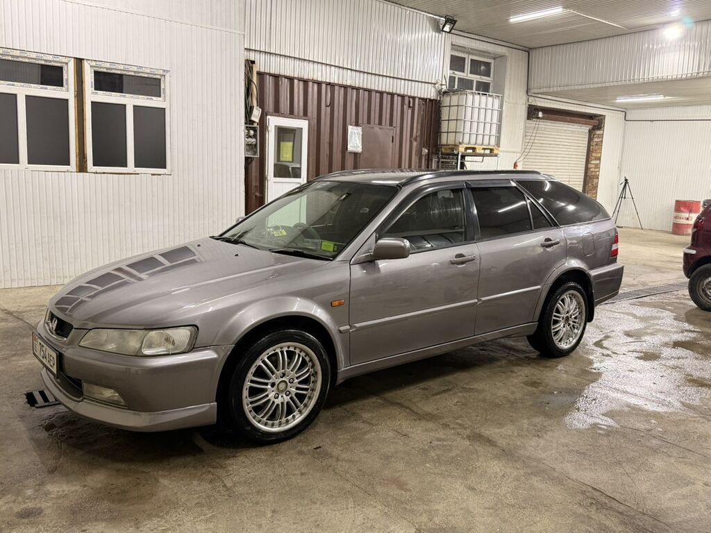 Honda Accord: 2000 г., 2.3 л, Автомат, Бензин, Универсал: фото 5