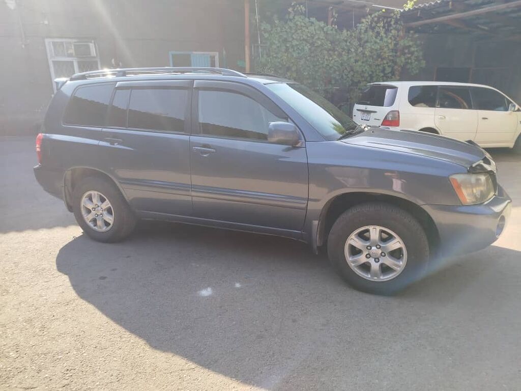 Toyota Highlander: 2002 г., Автомат, Бензин, Кроссовер: фото 3