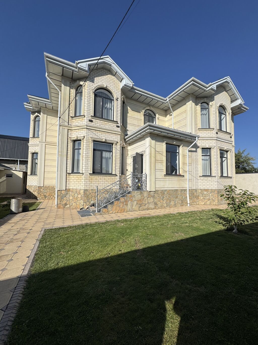 6 комнат и более, 270 м², 5 соток, Бишкек, Собственник: фото 6