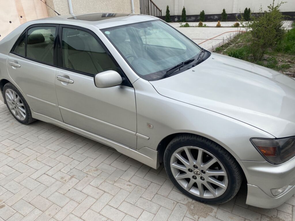 Lexus IS: 2005 г., 2 л, Автомат, Бензин, Седан: фото 4