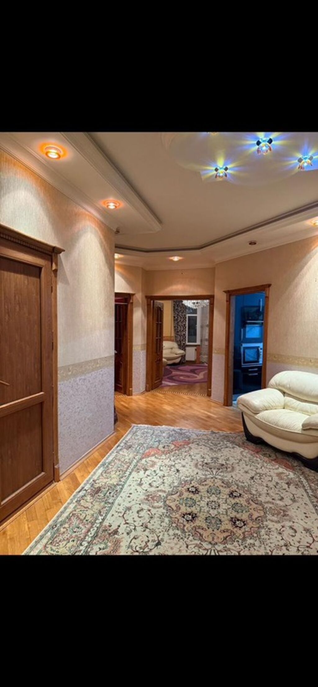Bakı, Yeni Yasamal, 3 otaqlı, Köhnə tikili, m. İnşaatçılar, 117 kv. m