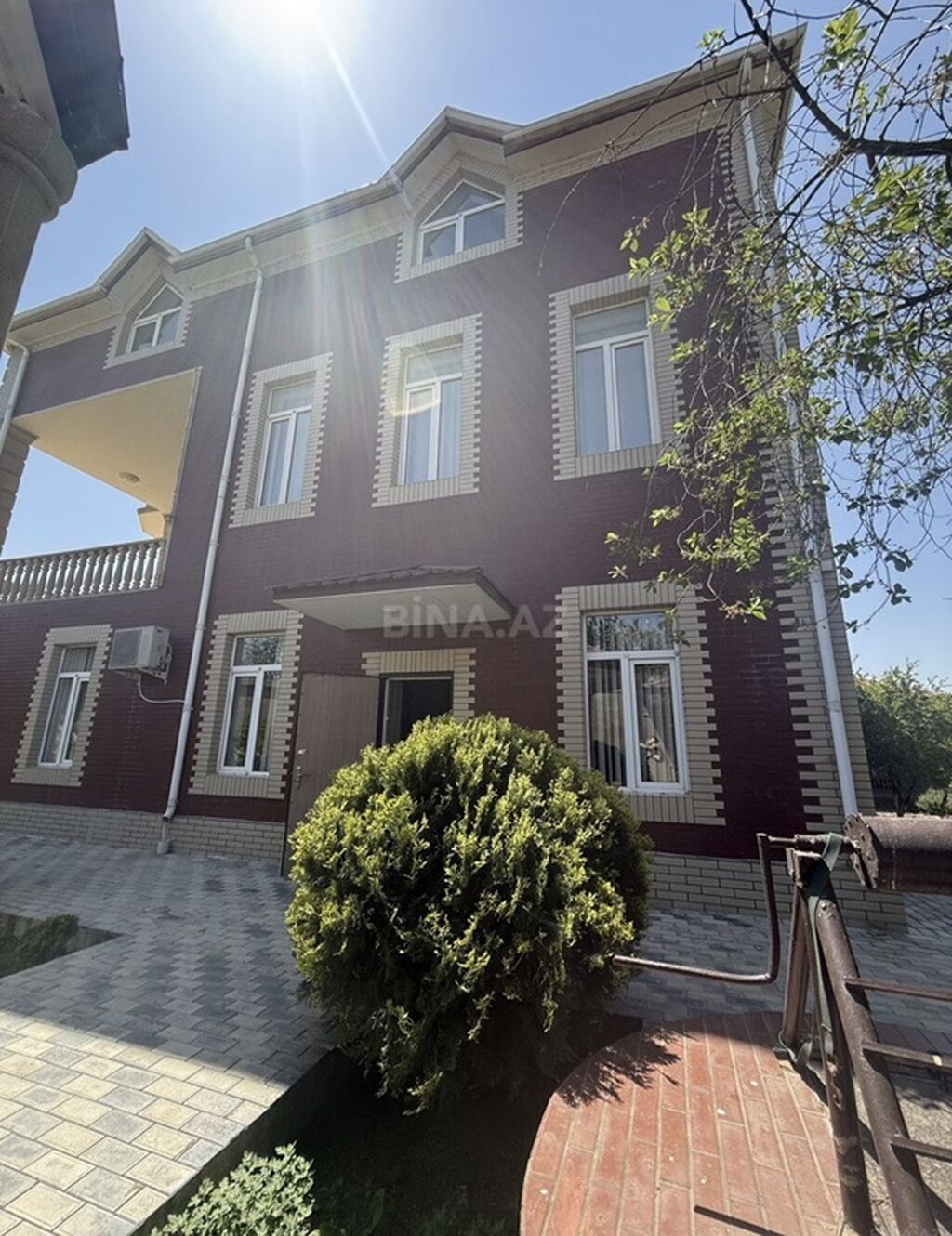 8 otaq, 300 kv. m, Kredit yoxdur, Yeni təmirli