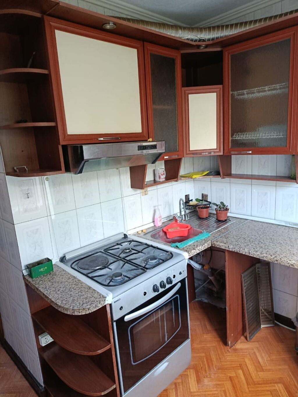 3 комнаты, 5 мкр Собственник, Без животных, С мебелью: фото 3
