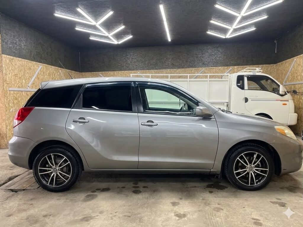 Toyota Matrix: 2004 г., 1.8 л, Автомат, Бензин, Хэтчбэк: фото 3