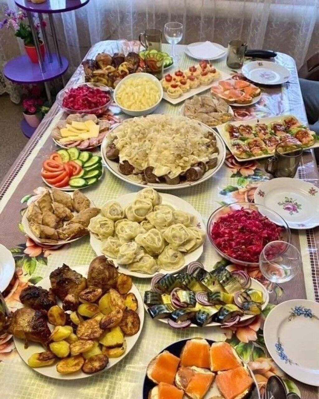 Картинки накрытый стол