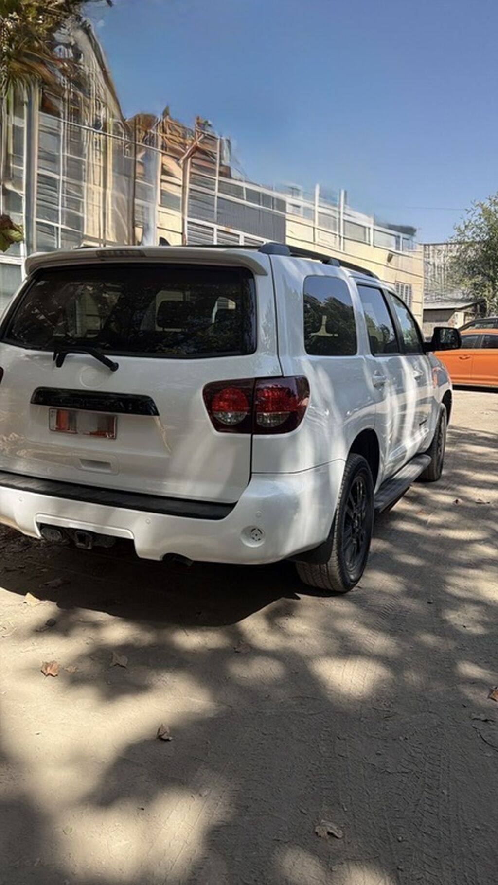 Toyota Sequoia: 2020 г., 5.7 л, Автомат, Бензин, Внедорожник: фото 3
