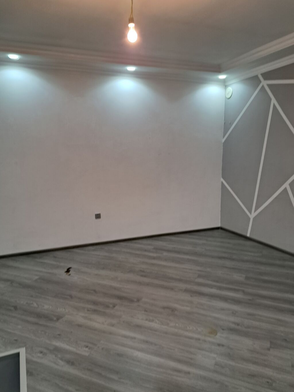 4 otaqlı, 80 kv. m, Orta təmir