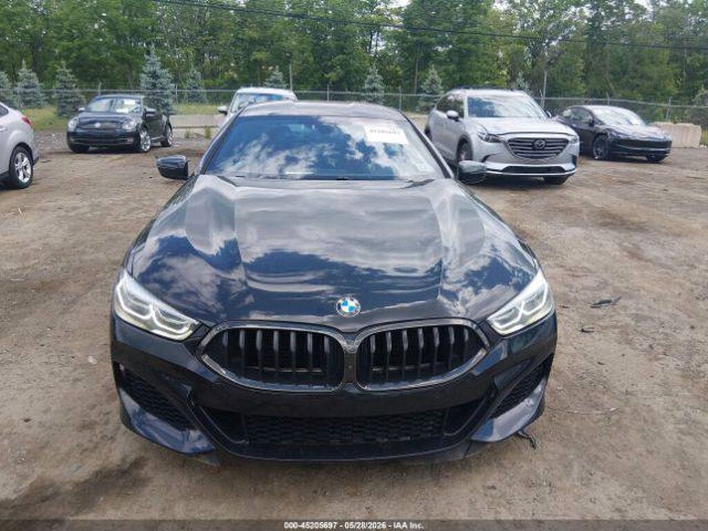 BMW M8