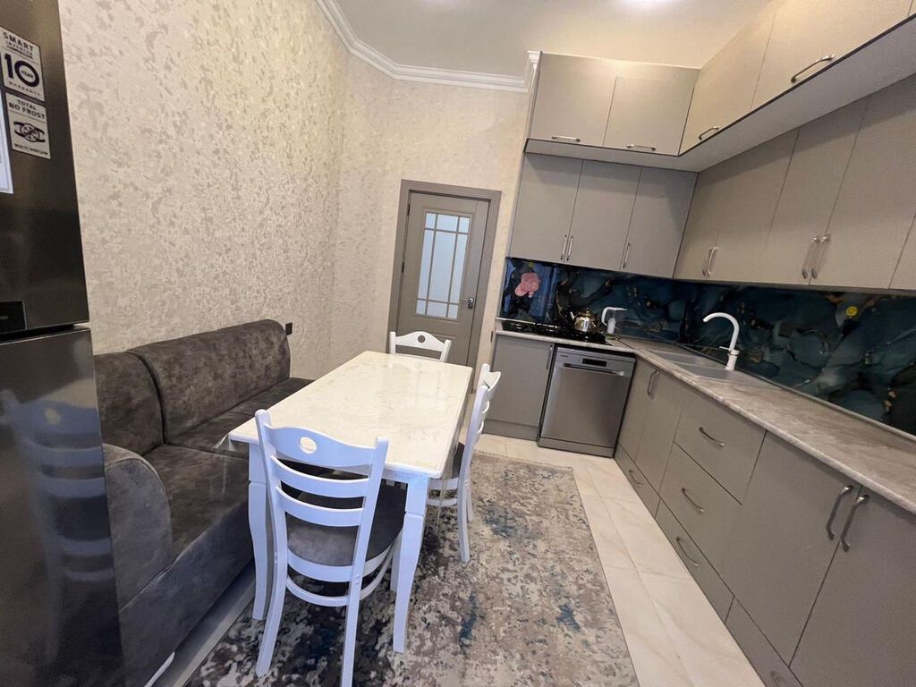 2 otaqlı, Yeni tikili, 105 kv. m