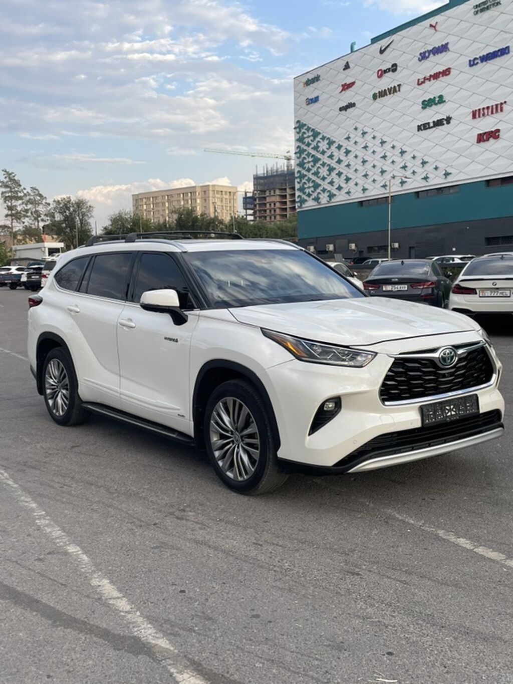 Toyota Highlander: 2020 г., 2.5 л, Типтроник, Гибрид, Кроссовер: фото 3