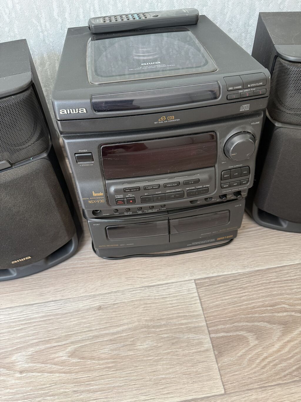 Музыкальный центр Aiwa с акустикой - Полноразмерный стерео-комплект — фото 3