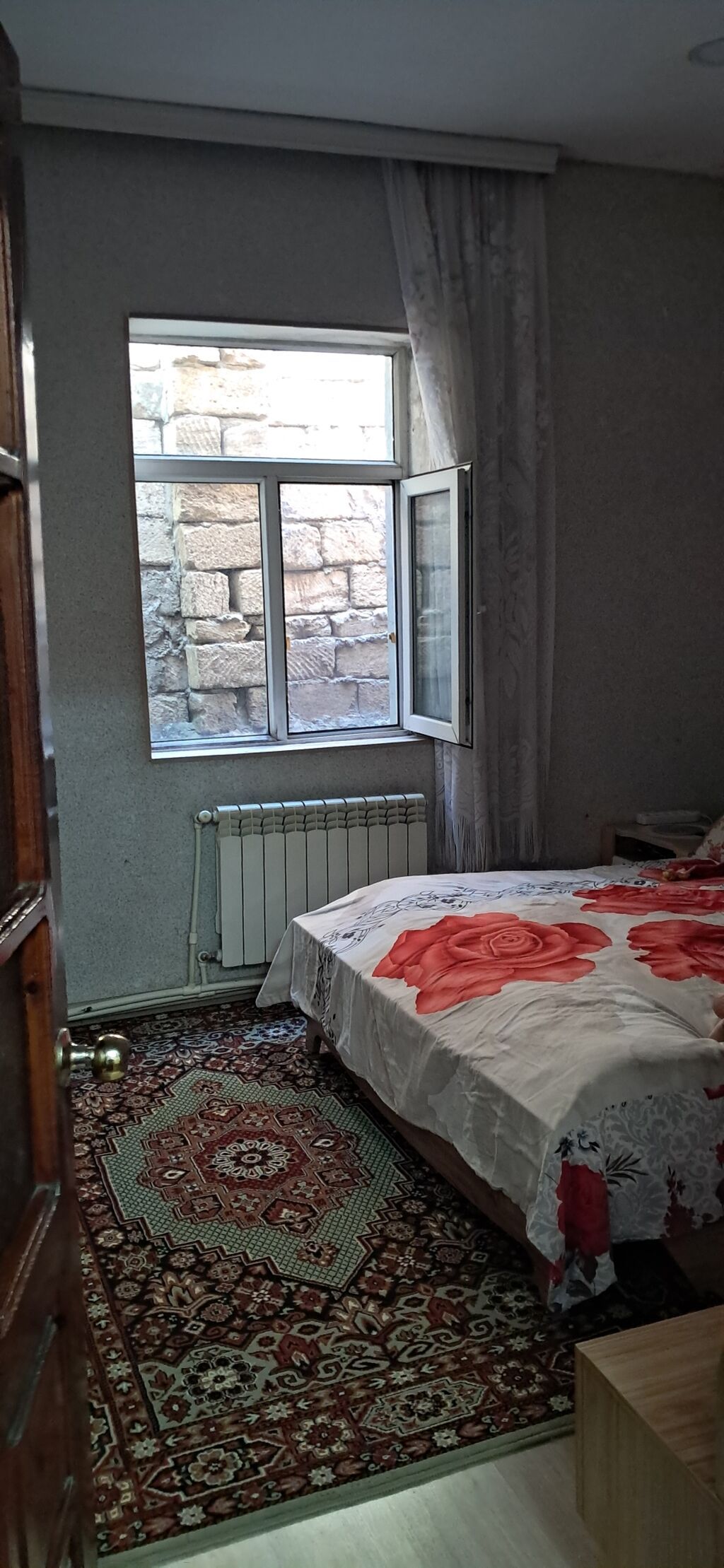 4 otaqlı, 100 kv. m, Kredit yoxdur, Orta təmir