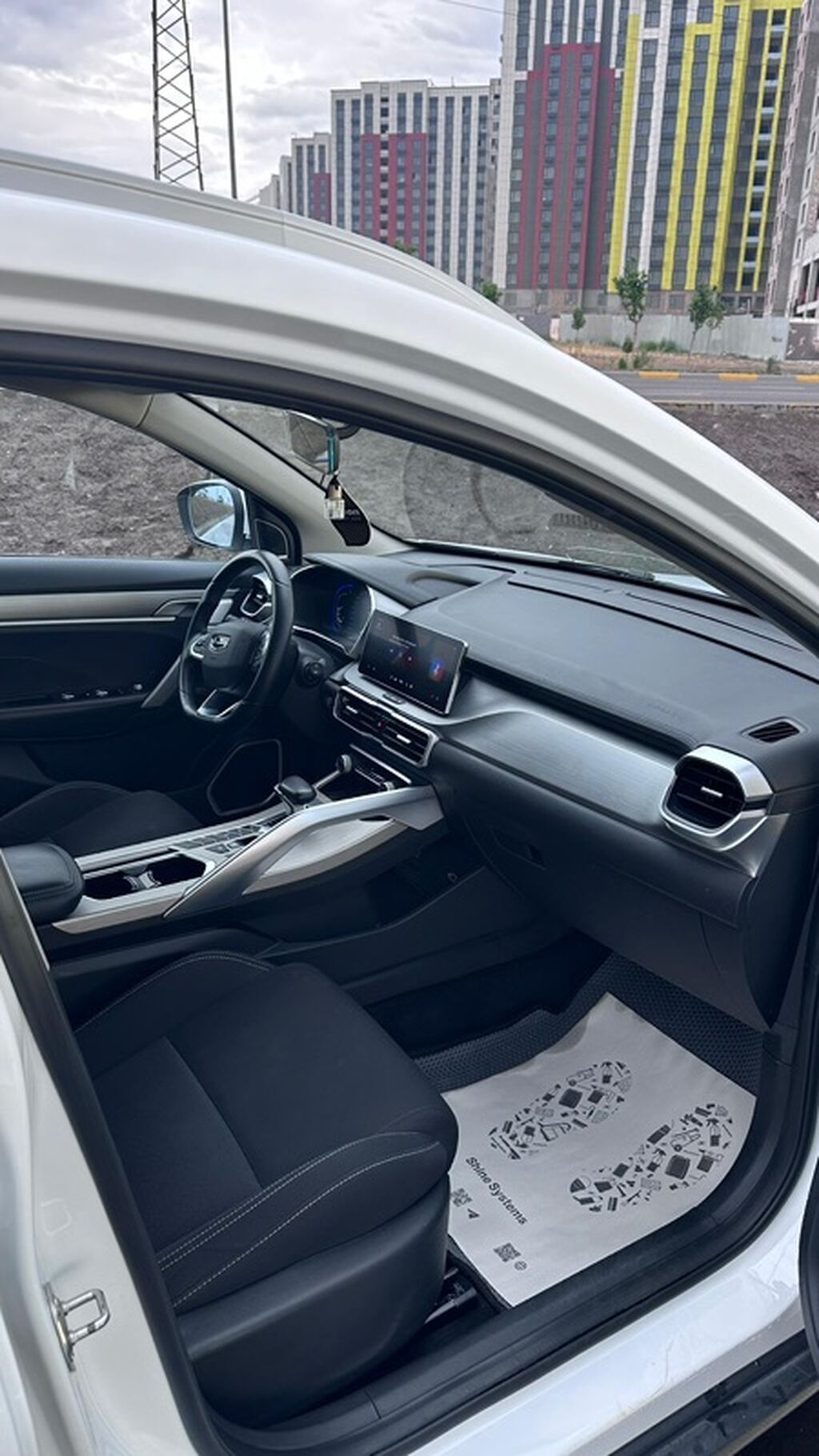 Geely Coolray: 2023 г., 1.5 л, Автомат, Бензин, Кроссовер: фото 5