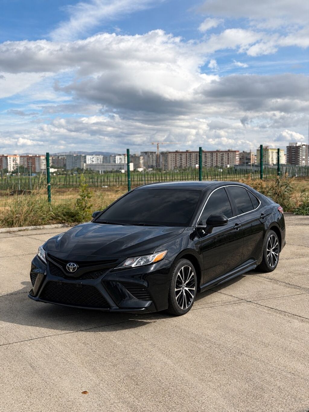 Toyota Camry: 2020 г., 2.5 л, Автомат, Бензин, Седан: фото 1