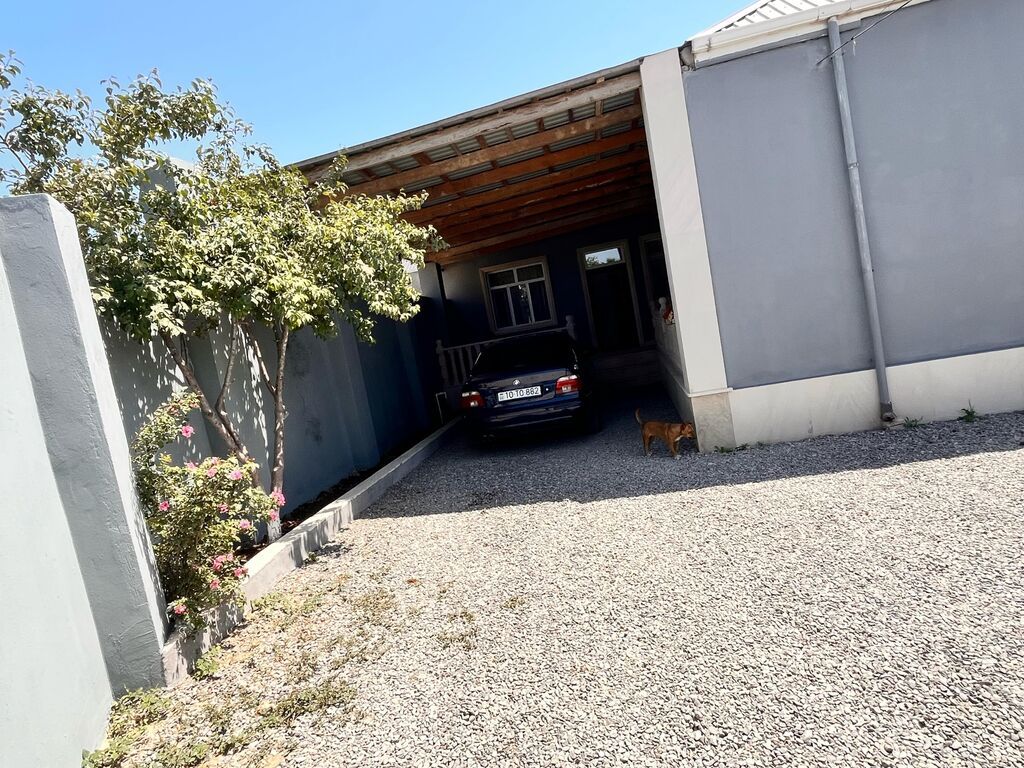 4 otaqlı, 110 kv. m, Orta təmir