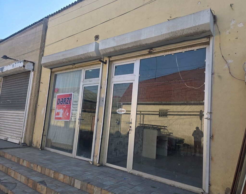 Obyekt satılır. Sahəsi 60 m²-dir, yanğınsöndürmə məntəqəsinin