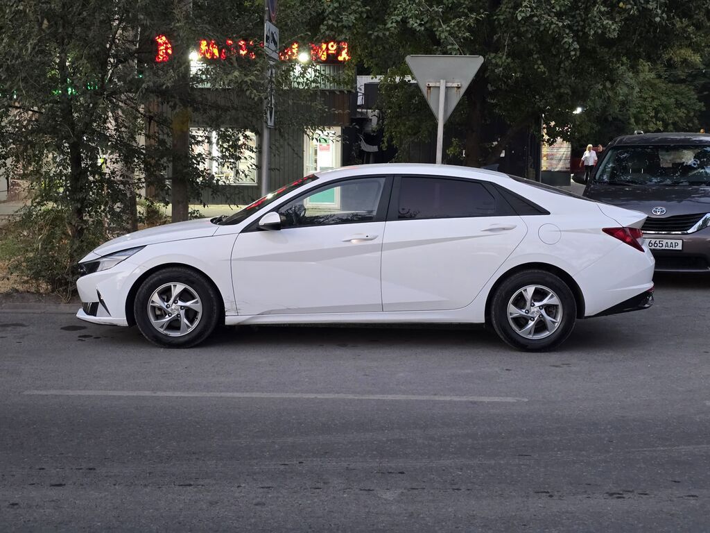 Hyundai Avante: 2020 г., 1.6 л, Вариатор, Бензин, Седан: фото 2