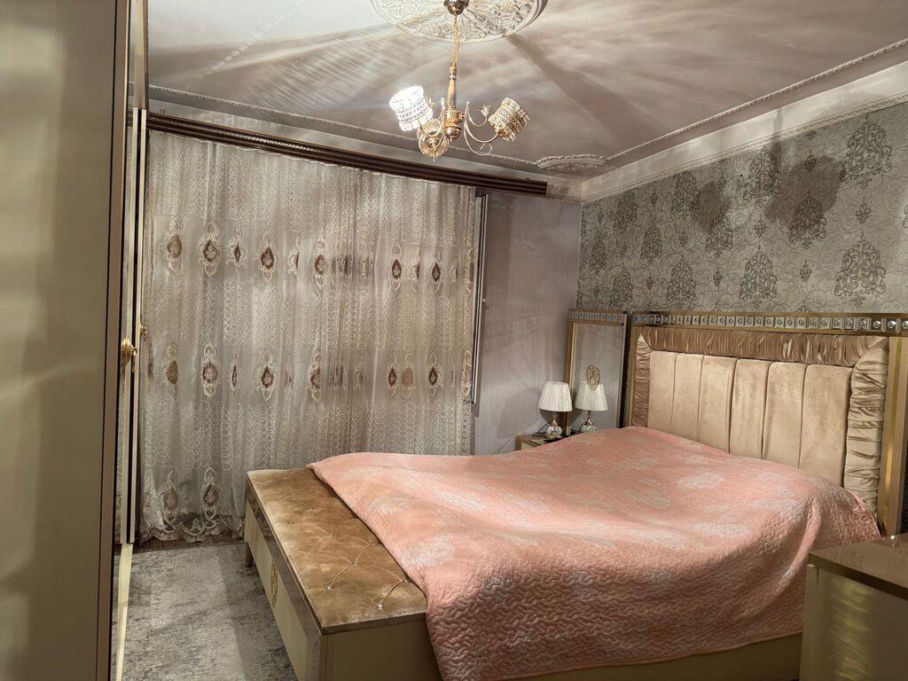 Bakı, Binəqədi qəs., 3 otaqlı, Köhnə tikili, m. Gənclik, 75 kv. m