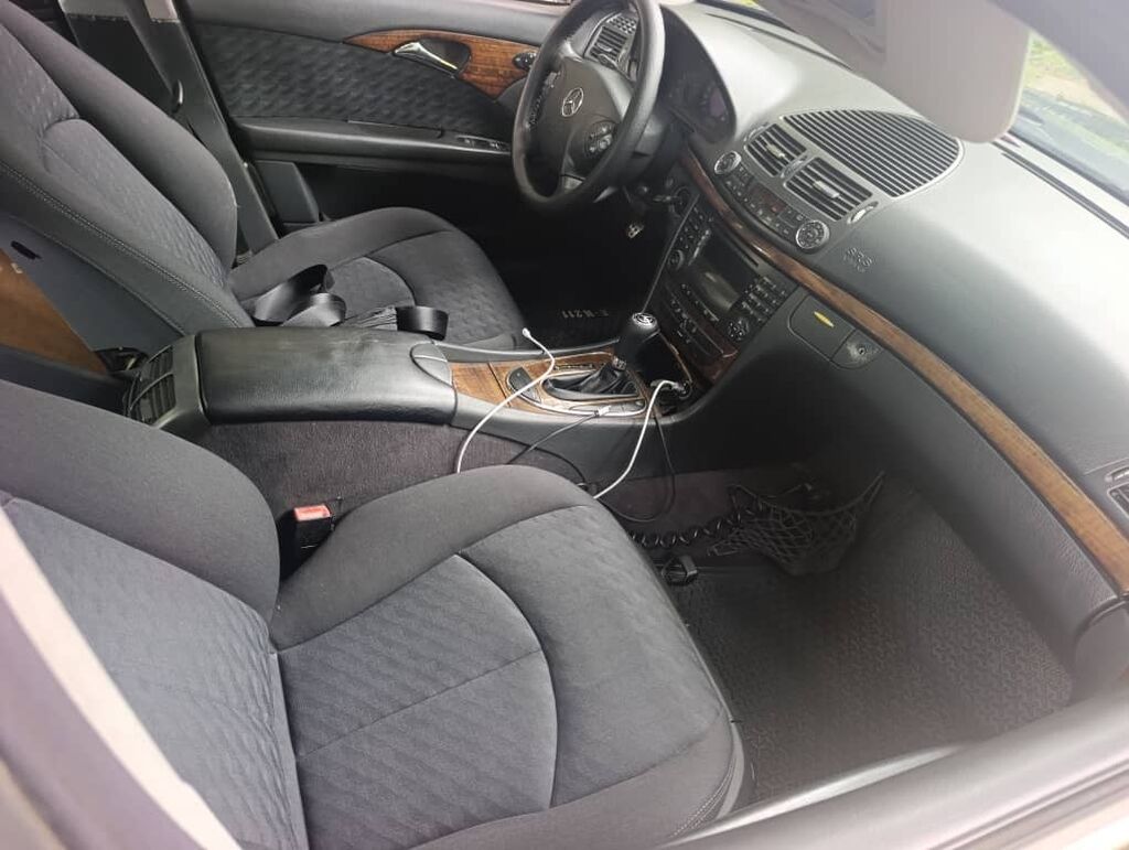 Mercedes-Benz E-Class: 2002 г., 3.2 л, Автомат, Бензин, Седан: фото 6