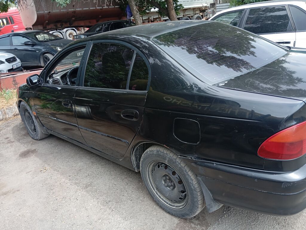 Toyota Avensis: 1998 г., 1.6 л, Механика, Бензин, Седан: фото 6