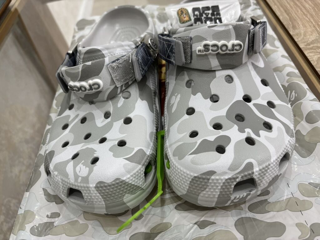Crocs x BAPE сабо, новые, 38-39 размер: фото 3