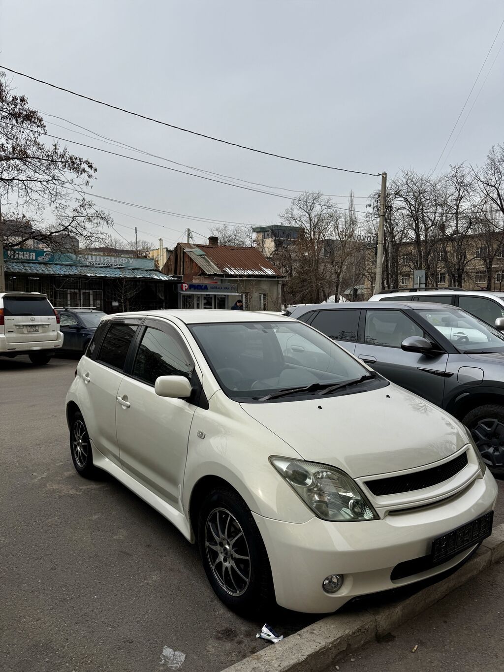 Toyota Ist: 2002 г., 1.5 л, Автомат, Бензин, Хэтчбэк: фото 2