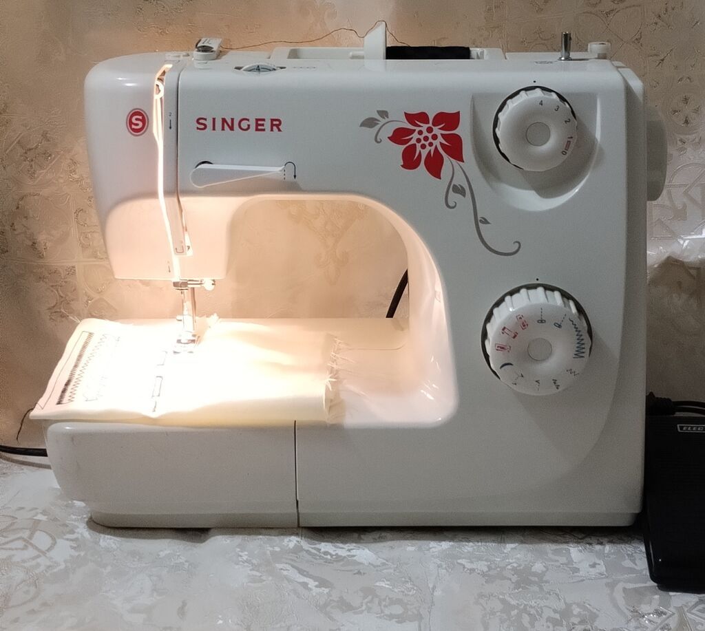 Tikiş maşını Janome, İşlənmiş,Elektromexaniki, Pulsuz çatdırılma, Rayonlara çatdırılma