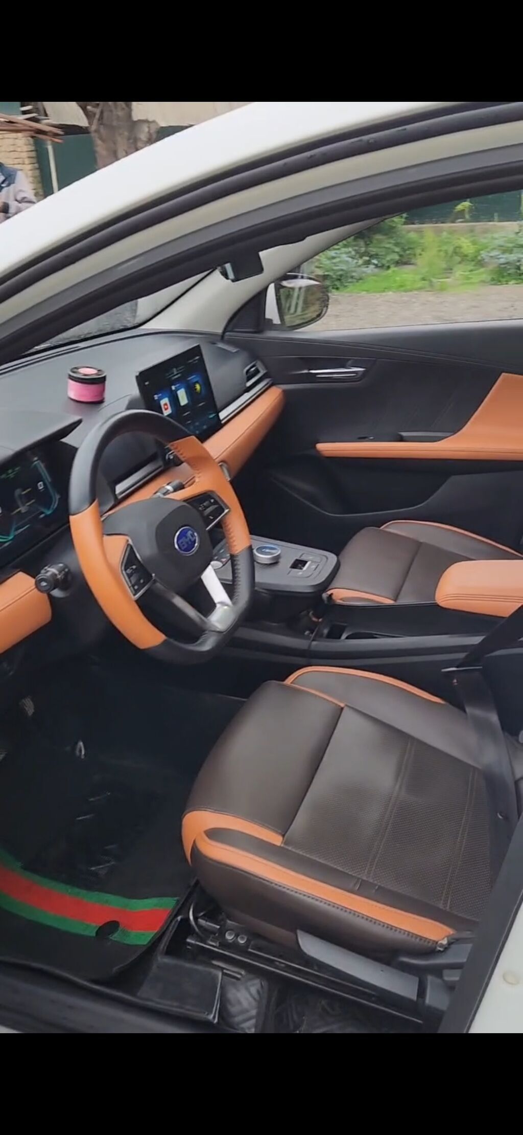 BYD E2: 2021 г., Автомат, Электромобиль, Кроссовер: фото 3