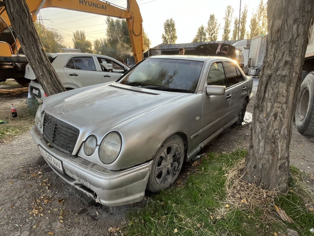Mercedes-Benz E-Class: 1995 г., 2.3 л, Автомат, Бензин, Седан: фото 4