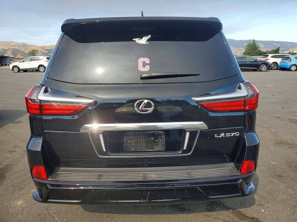 Lexus LX: 2021 г., 5.7 л, Автомат, Бензин: фото 6