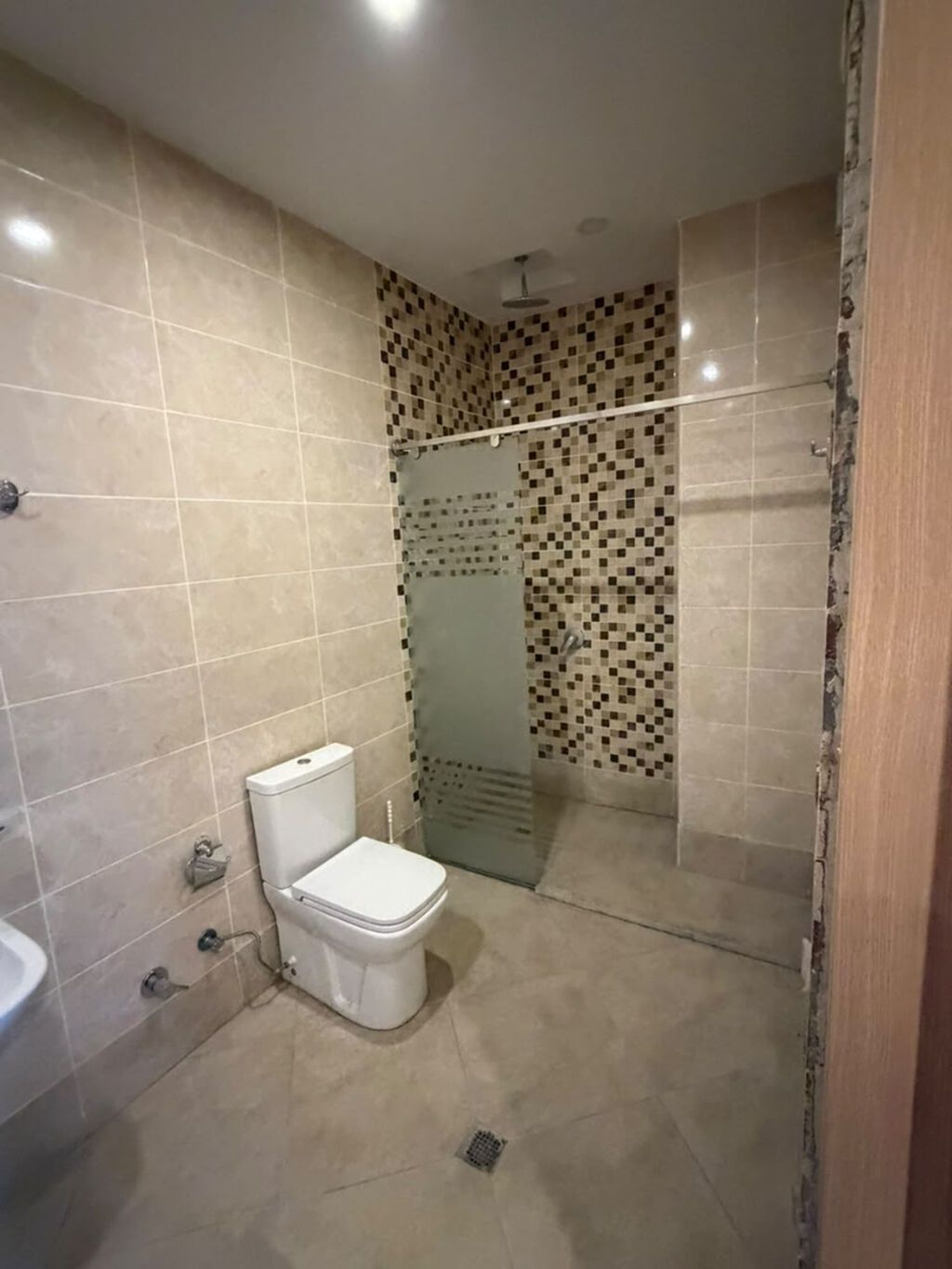 Koroğlu metrosu | 2 Otaqlı Mənzil Kirayə Verilir 📍 Ünvan: Heydər