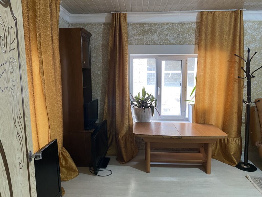 6 комнат и более, 200 м², 3 соток, Бишкек, Маевка с. Собственник: фото 4