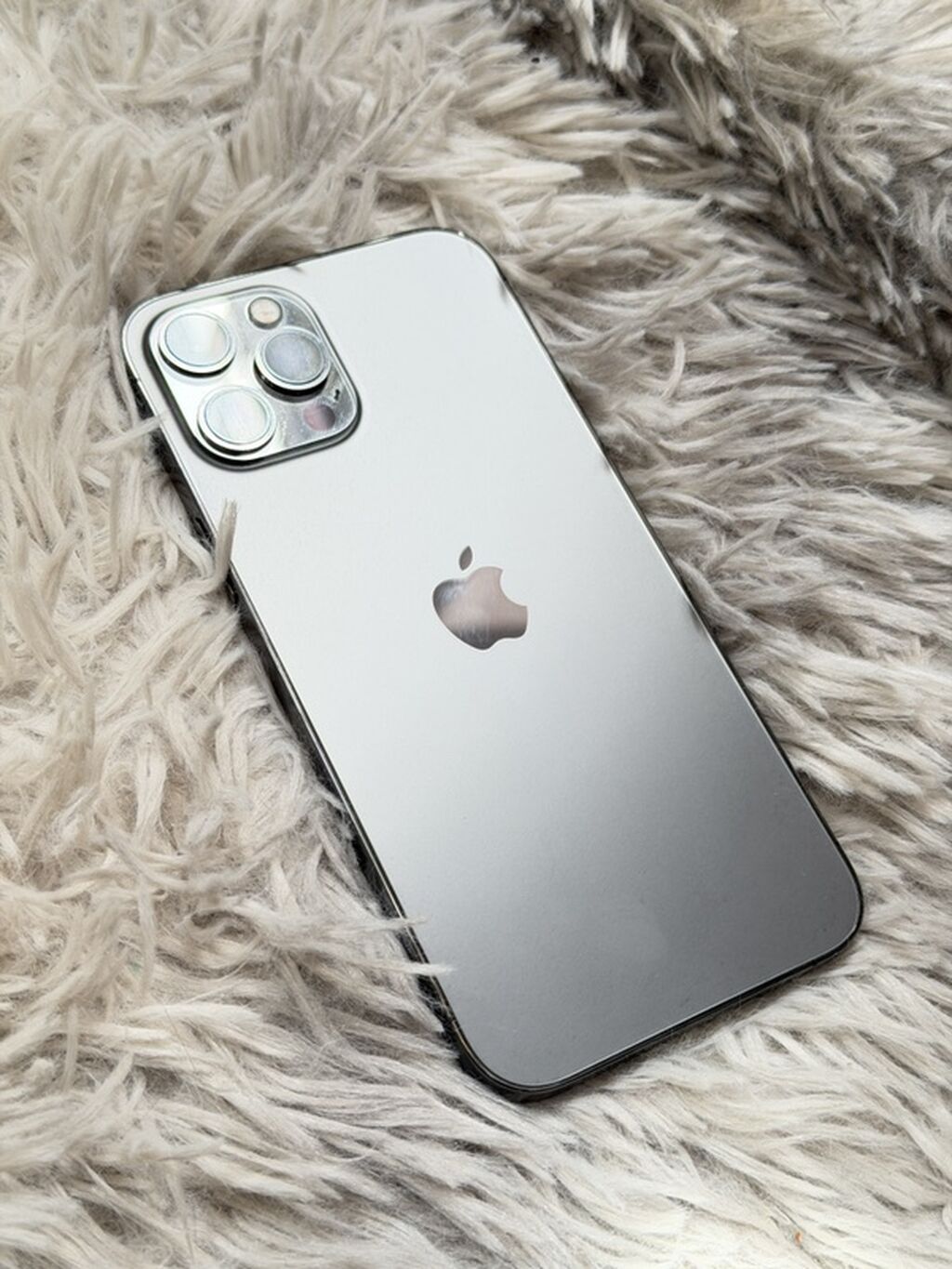 IPhone 12 Pro Max, Б/у, 512 ГБ, Серебристый, Зарядное устройство, Защитное стекло, Чехол, 74 %: фото 2