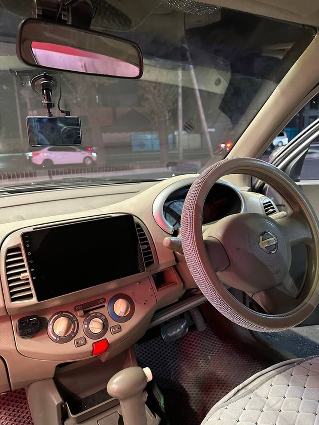 Nissan Micra: 2002 г., 1.2 л, Автомат, Бензин, Хэтчбэк: фото 8