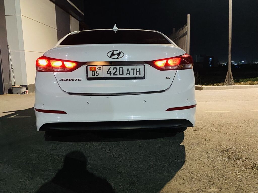 Hyundai Avante: 2018 г., 1.6 л, Автомат, Бензин, Седан: фото 4