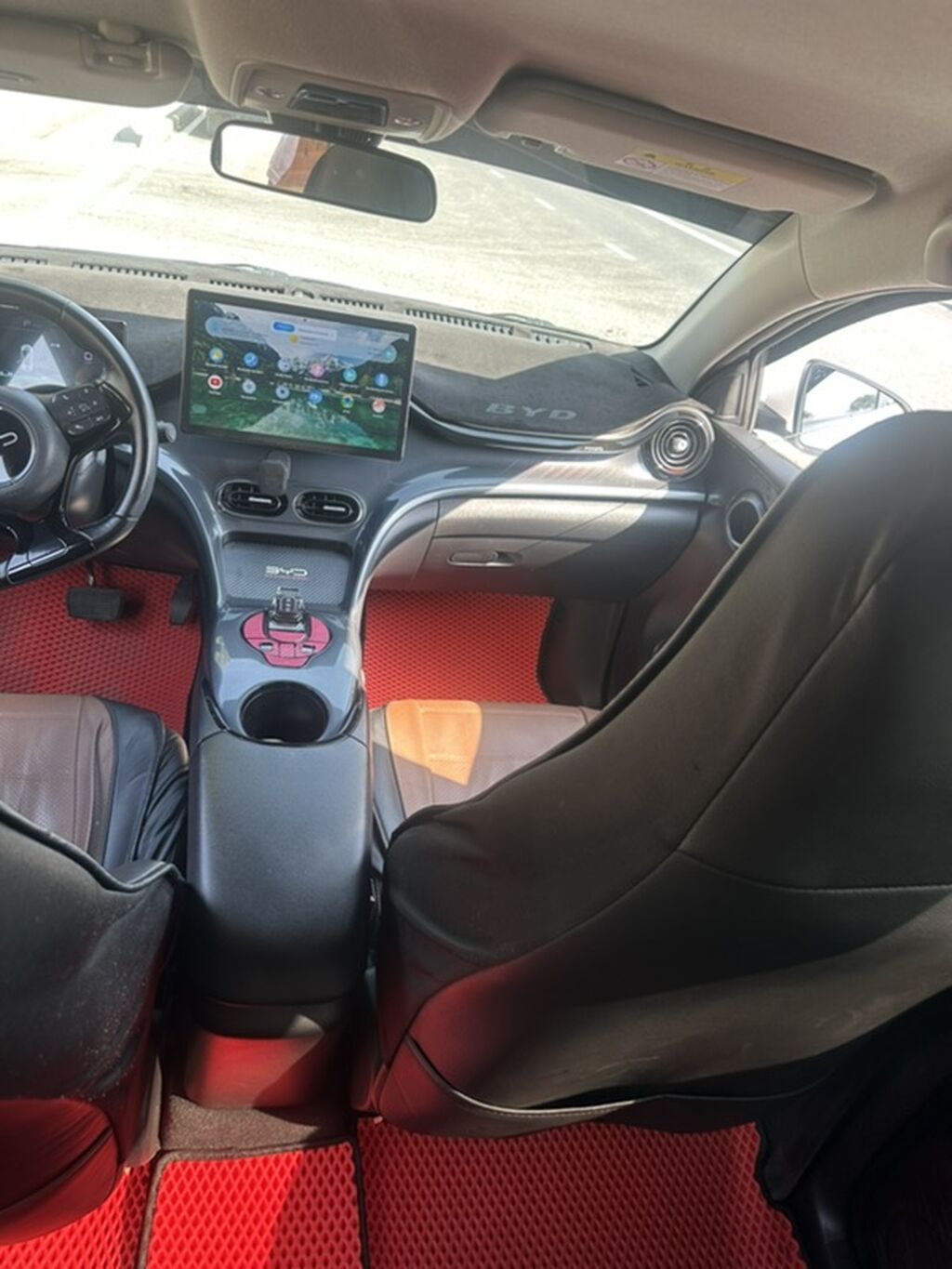 BYD E2: 2025 г., 0.1 л, Электромобиль, Кроссовер: фото 6