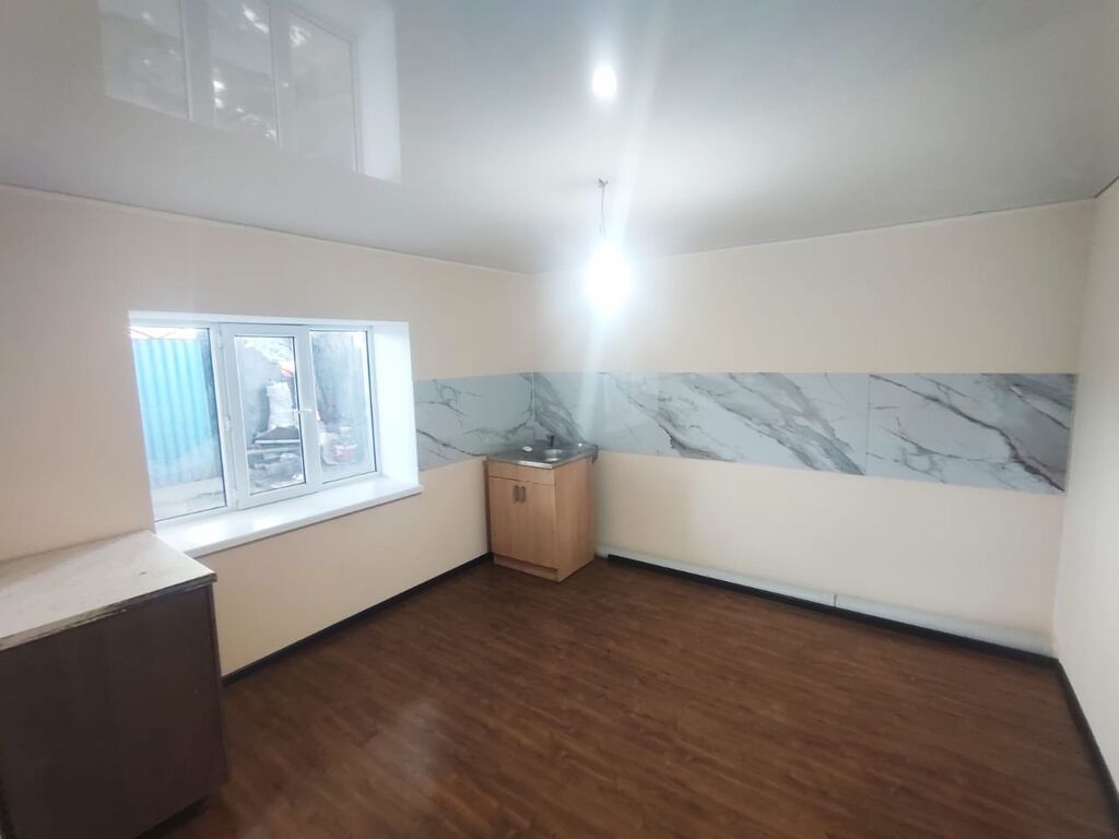 3 комнаты, 75 м², 2 соток, Бишкек, Собственник: фото 1