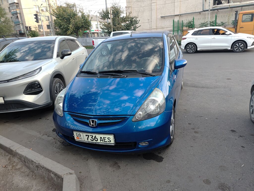 Honda Jazz: 2008 г., 1.3 л, Автомат, Бензин, Хэтчбэк: фото 4