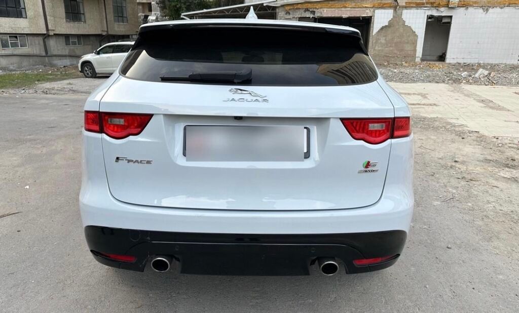 Jaguar F-Pace: 2018 г., 3 л, Автомат, Бензин, Кроссовер — фото 6