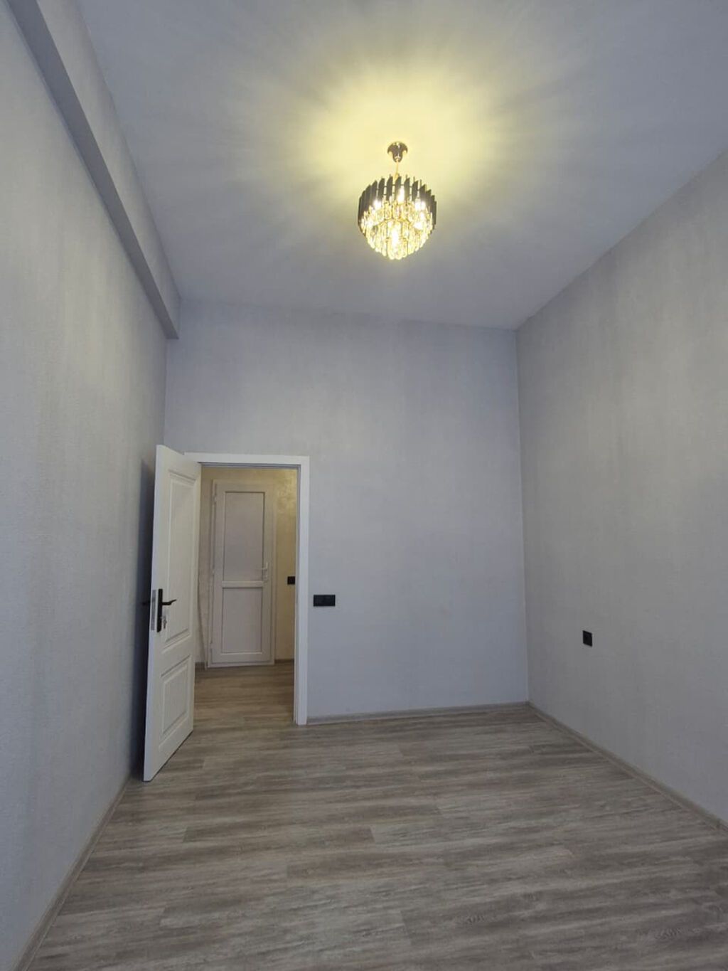3 otaqlı, Yeni tikili, 82 kv. m