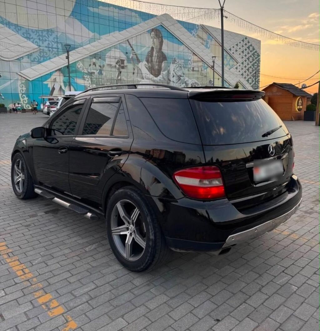 Mercedes-Benz ML-Class: 2006 г., Автомат, Бензин, Внедорожник: фото 2