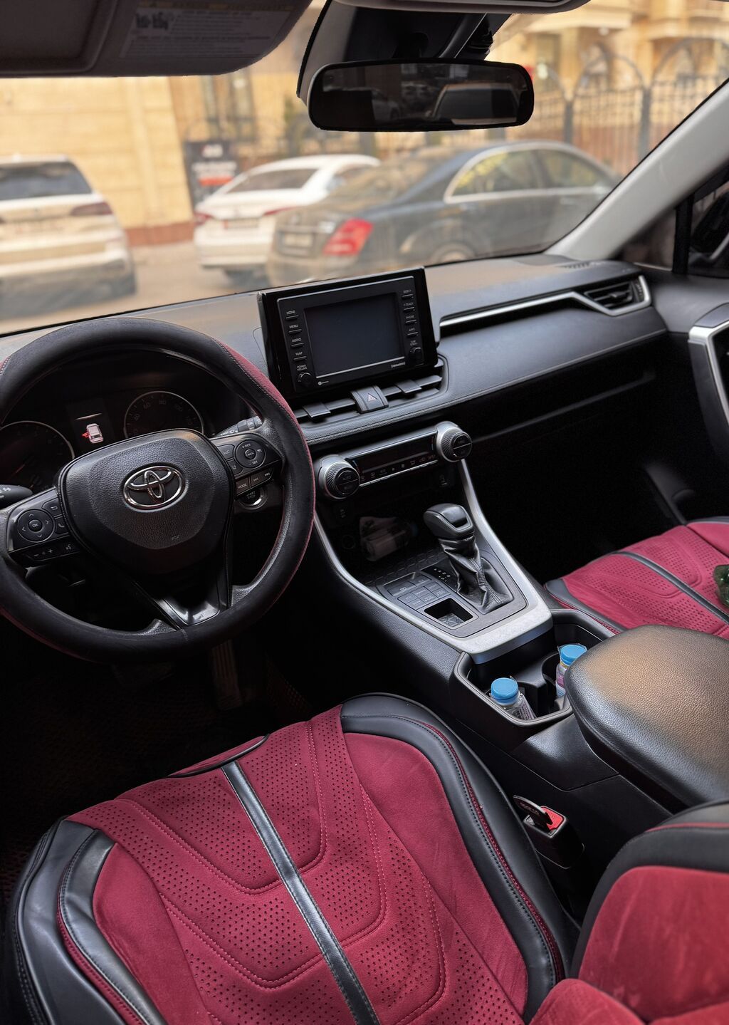 Toyota RAV4: 2019 г., 2.5 л, Автомат, Бензин, Кроссовер: фото 5