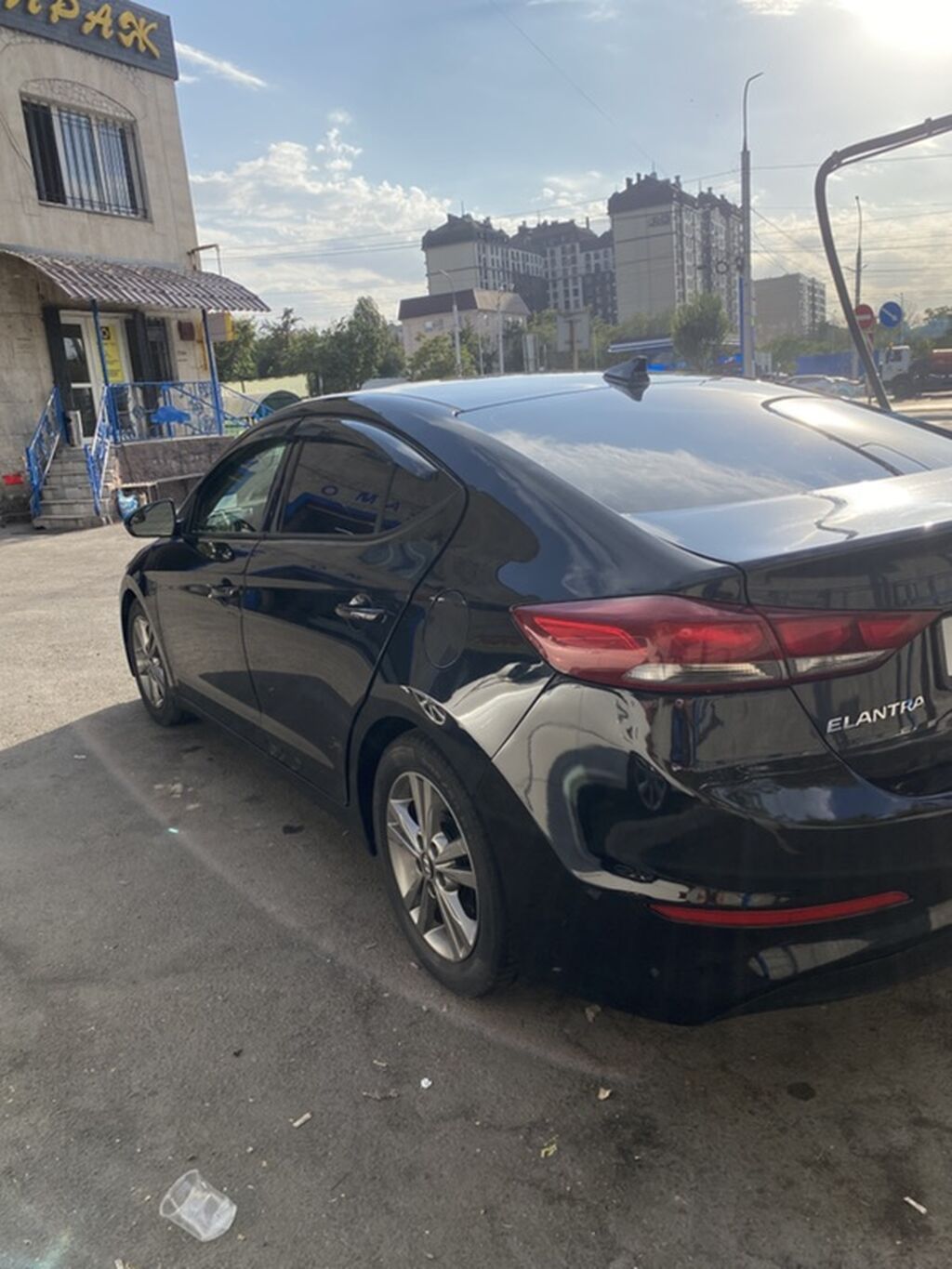 Hyundai Elantra: 2017 г., 2 л, Автомат, Бензин, Седан: фото 3