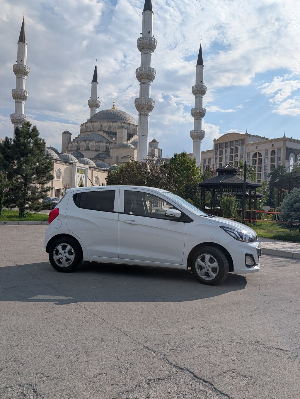 Chevrolet Spark: 2020 г., 1 л, Автомат, Бензин, Хэтчбэк: фото 4